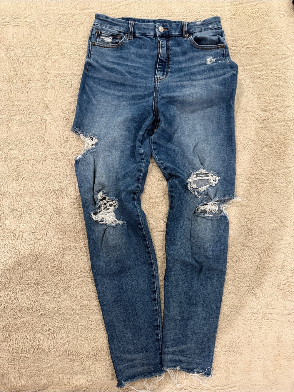 American Eagle Distressed super stretch Blue Women’s Skinny Jeans